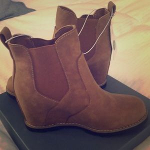 Booties tan boots
